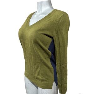 J. Crew V-Neck Tennis Sweater Two-Tone Green/Navy Merino Wool Size Small Preppy